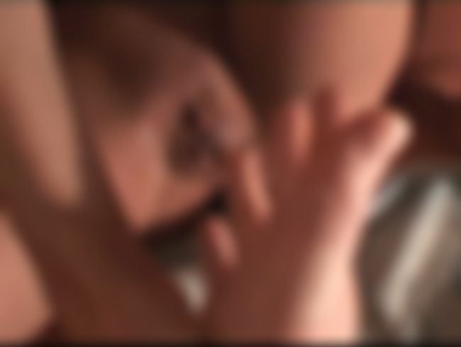 Geil gefin**rt bis zum Squirt