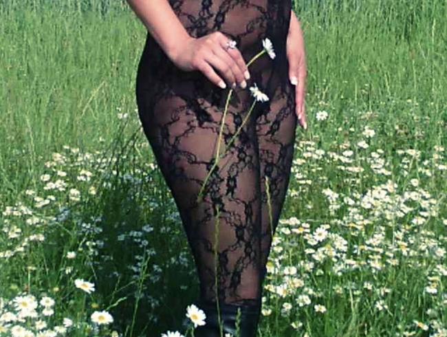 Squirt Queen Porno Video: Ns das erste Mal Outdoor!